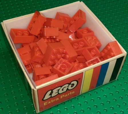 051-1 Assorted basic bricks - Red