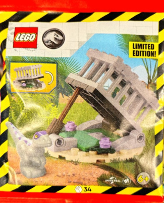 122504-1 Raptor and Trap