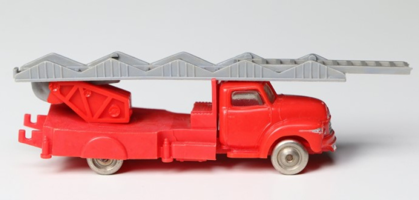 255-1 1:87 Bedford Fire Engine