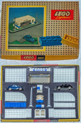 307-2 VW Auto Showroom