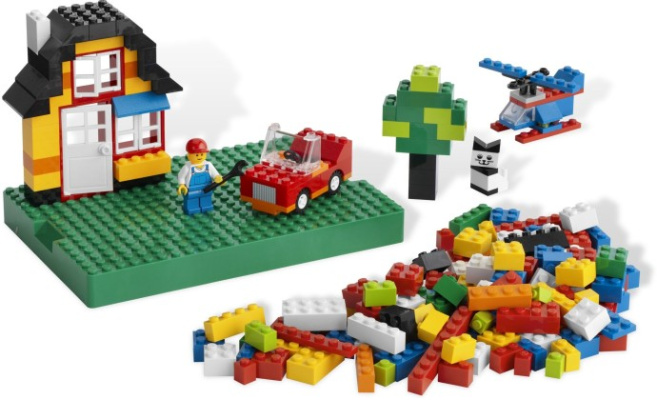 the first lego set