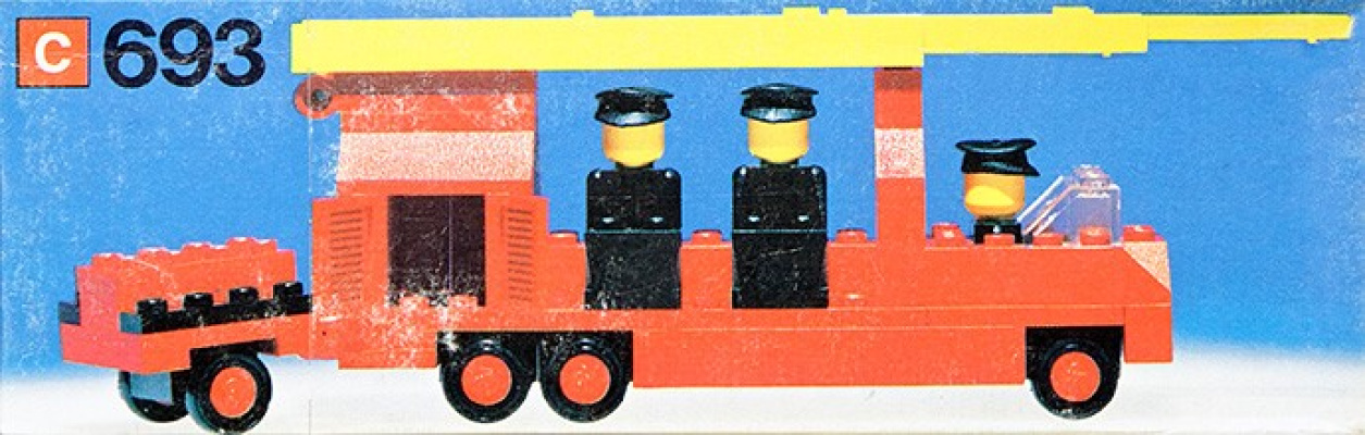 693-1 Fire engine with firemen