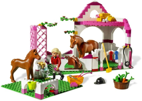 7585-1 Horse Stable