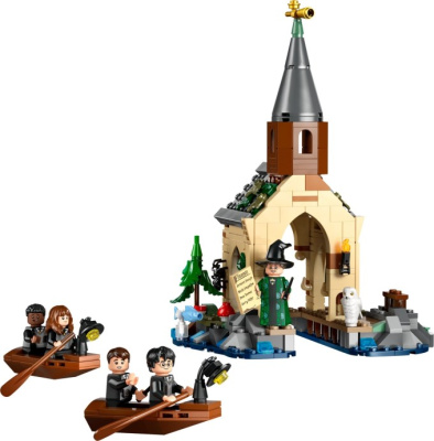 76426-1 Hogwarts Castle Boathouse