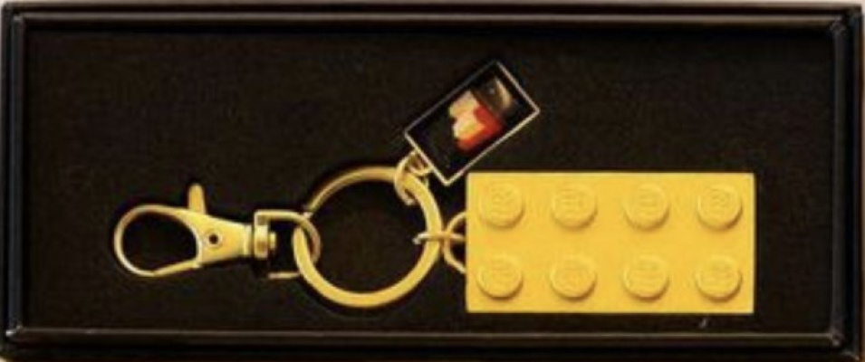 SDCC2023-9 LEGO Masters 2x4 Gold Metal Keychain