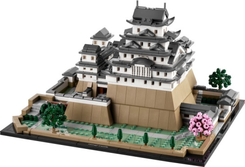 21060-1 Himeji Castle