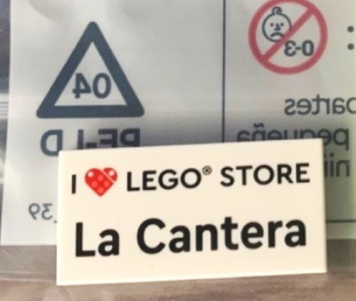 5007953-1 I Love LEGO Store La Cantera Tile
