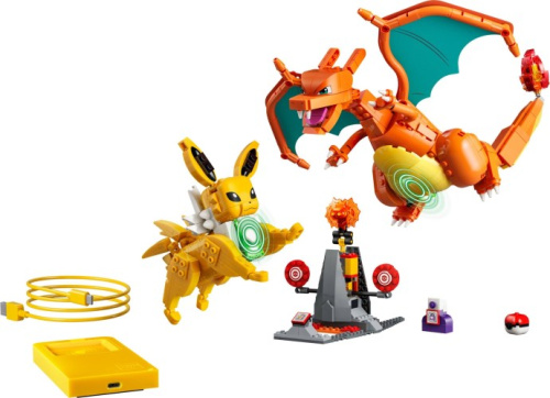 72167-1 Charizard vs. Jolteon Ultimate Battle