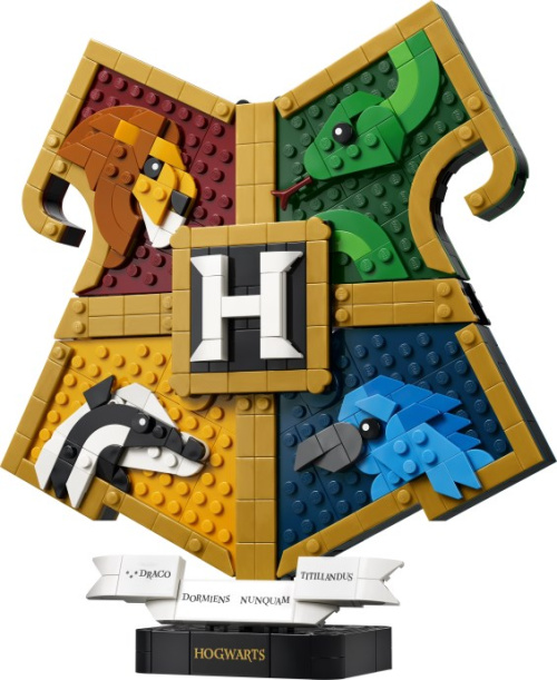 76462-1 Hogwarts House Crest
