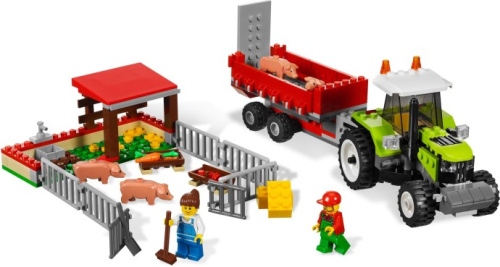 7684-1 Pig Farm & Tractor